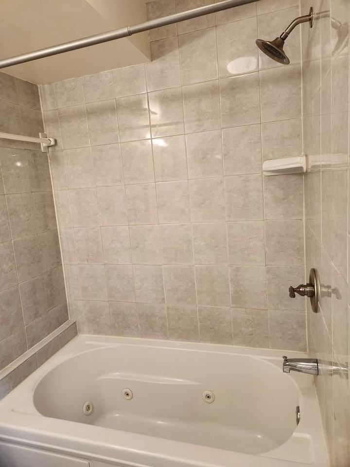 244 60th St Ne - Photo 6 of 11
