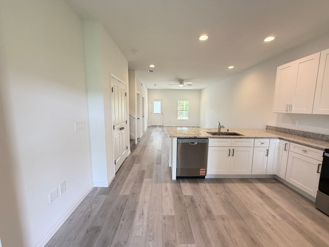 5353 Vista Lago Dr - Photo 6 of 34
