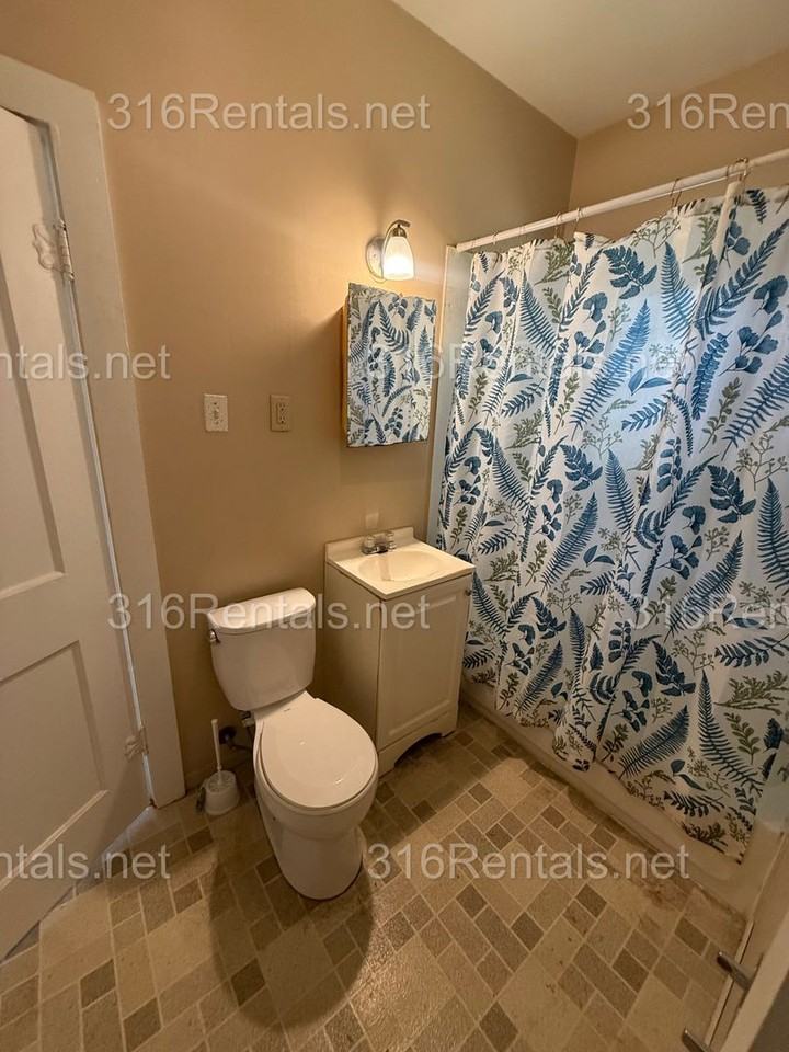 1055 S Roosevelt St - Photo 5 of 10