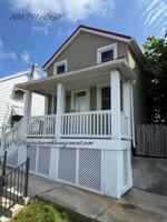 featured image of 215 S Main St