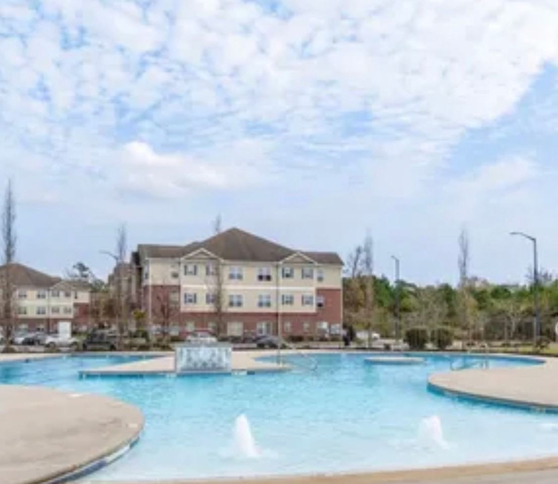 Liberty Pointe Luxury Apartments - Photo 4 of 21