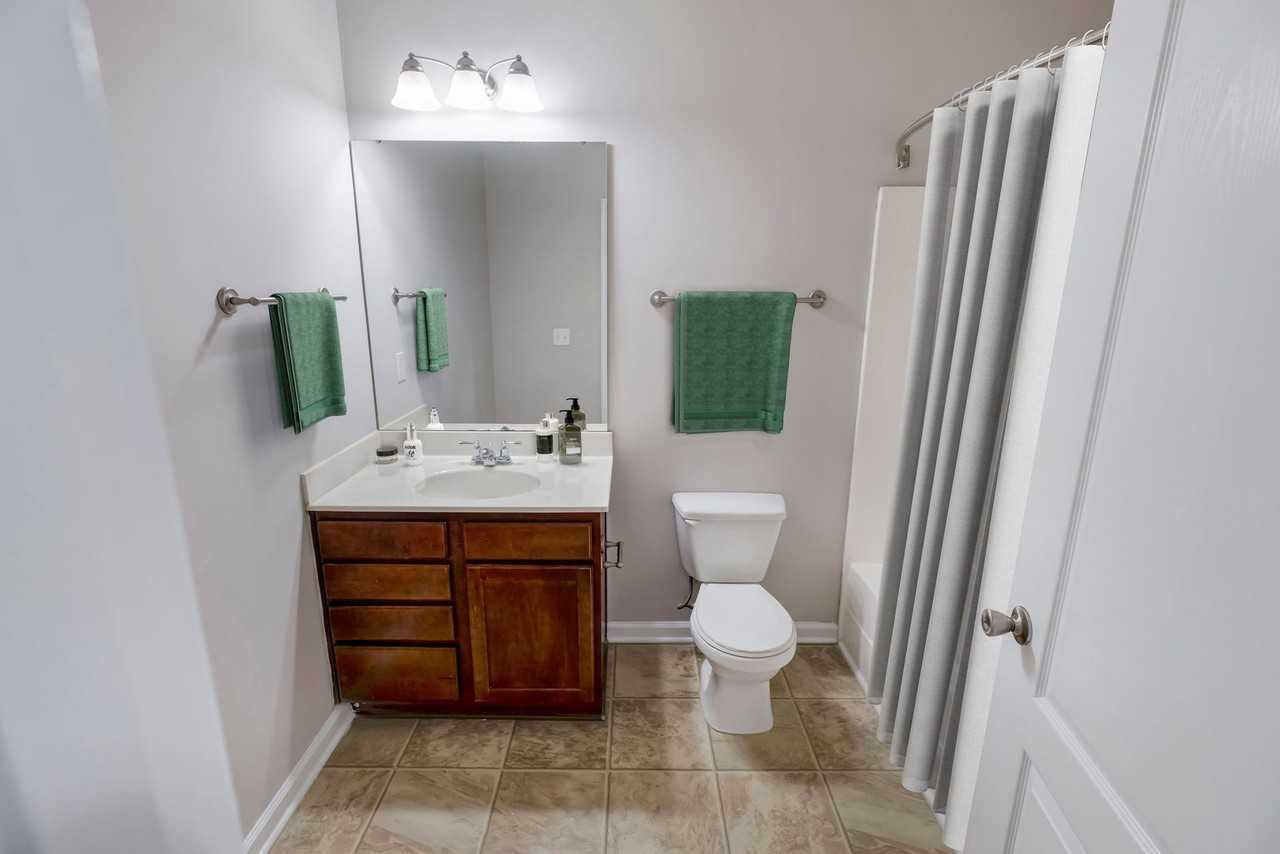 Liberty Pointe Luxury Apartments - Photo 7 of 21