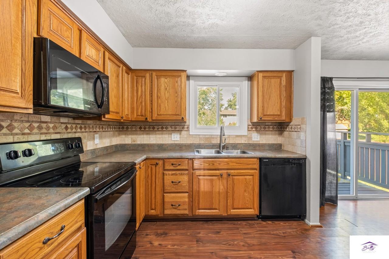 7915 Heather Ave - Photo 7 of 21