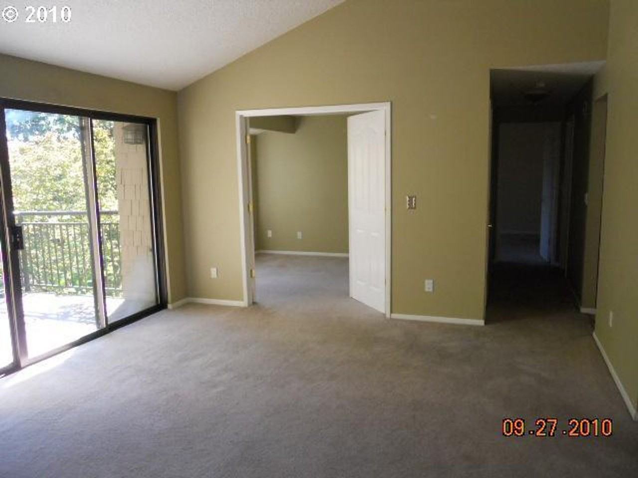 44 Crestfield Ct - Photo 6 of 33