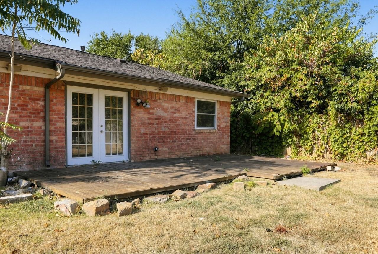 1929 Schumac Ln - Photo 7 of 21