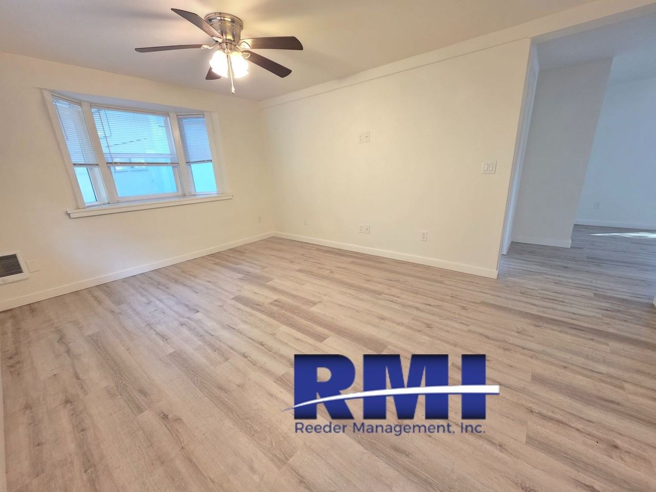 6321 Rest Pl Ne - Photo 2 of 14