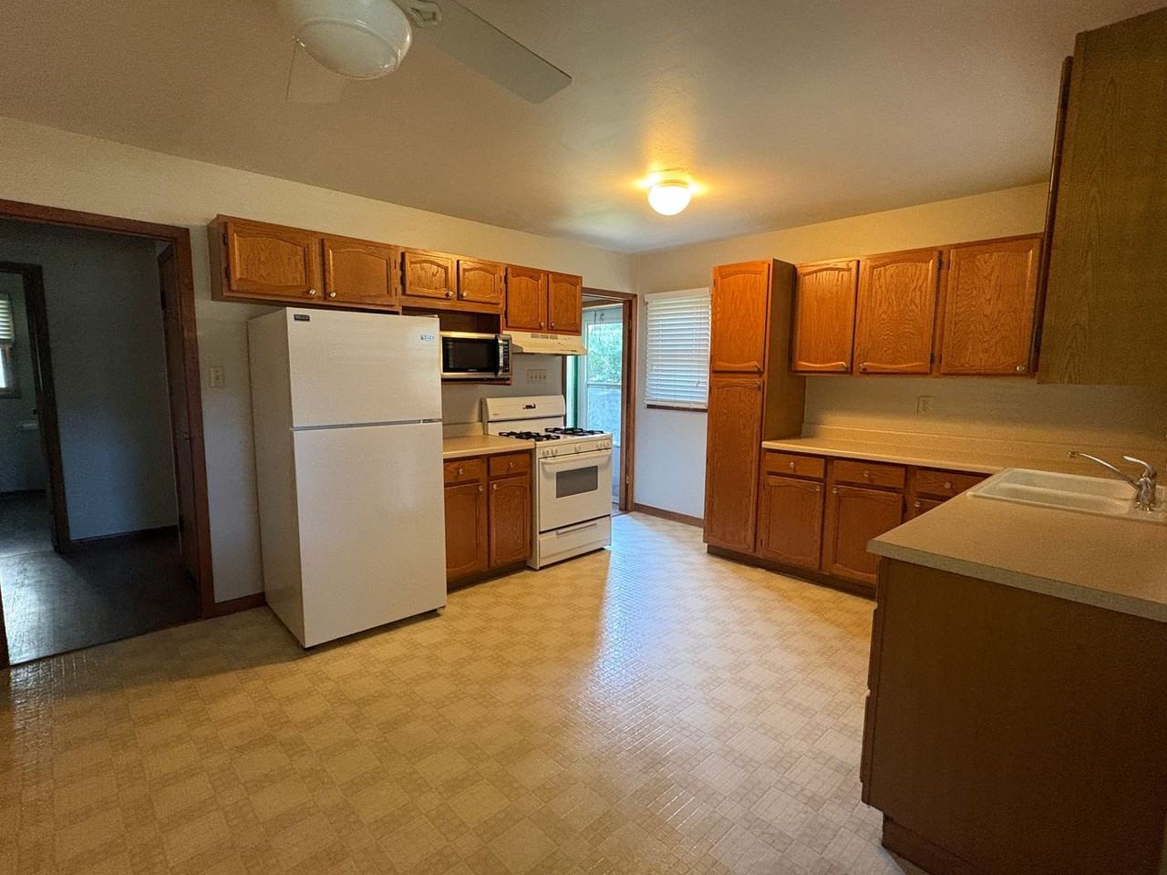 3460 N 91st St - Photo 2 of 12
