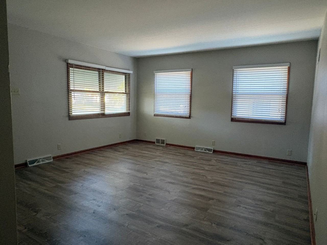 3460 N 91st St - Photo 4 of 12