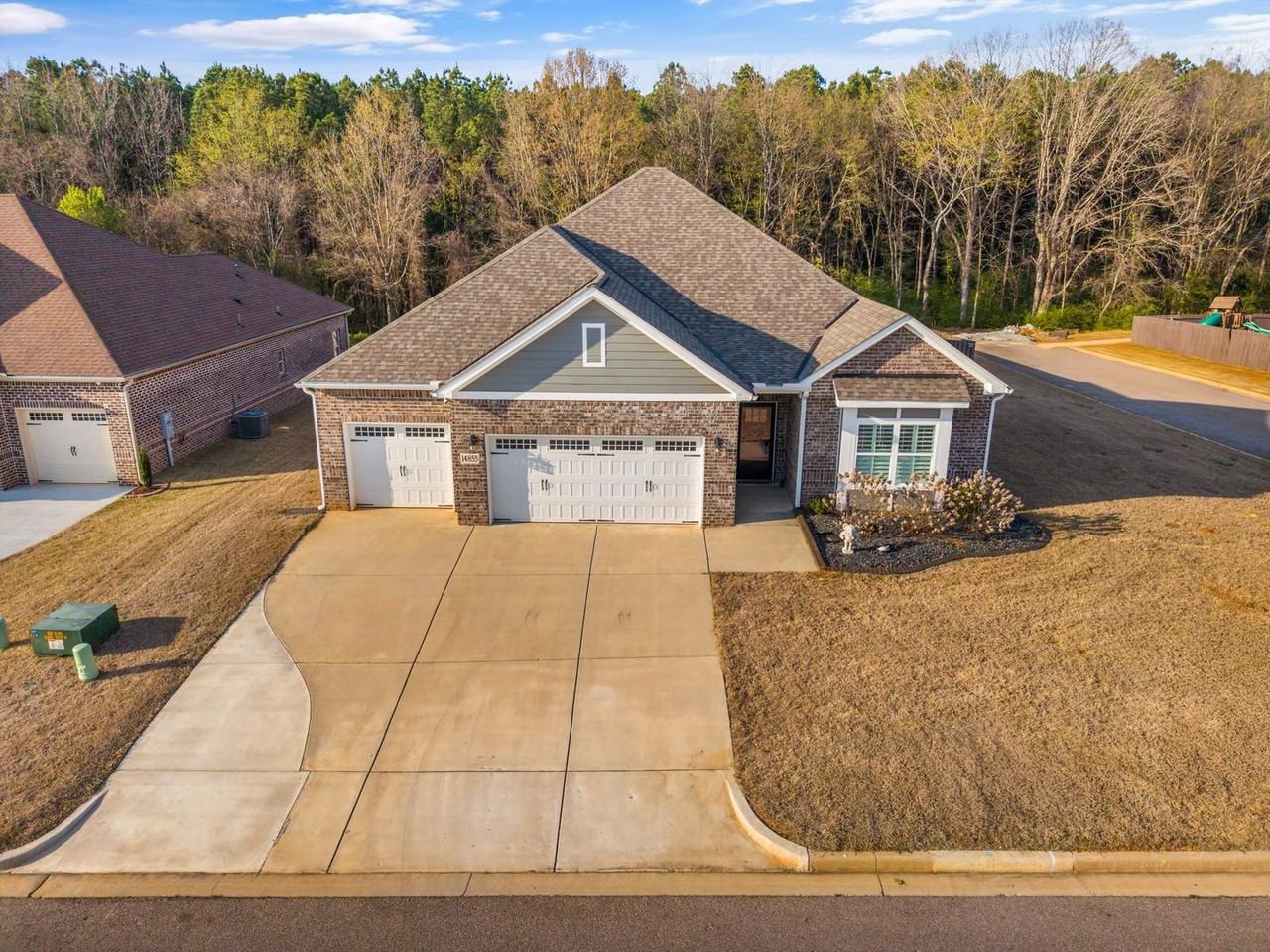 14855 Willow Rose Ln - Photo 3 of 47