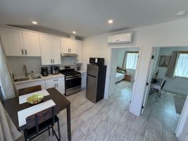 featured image of 802A E Fesler St