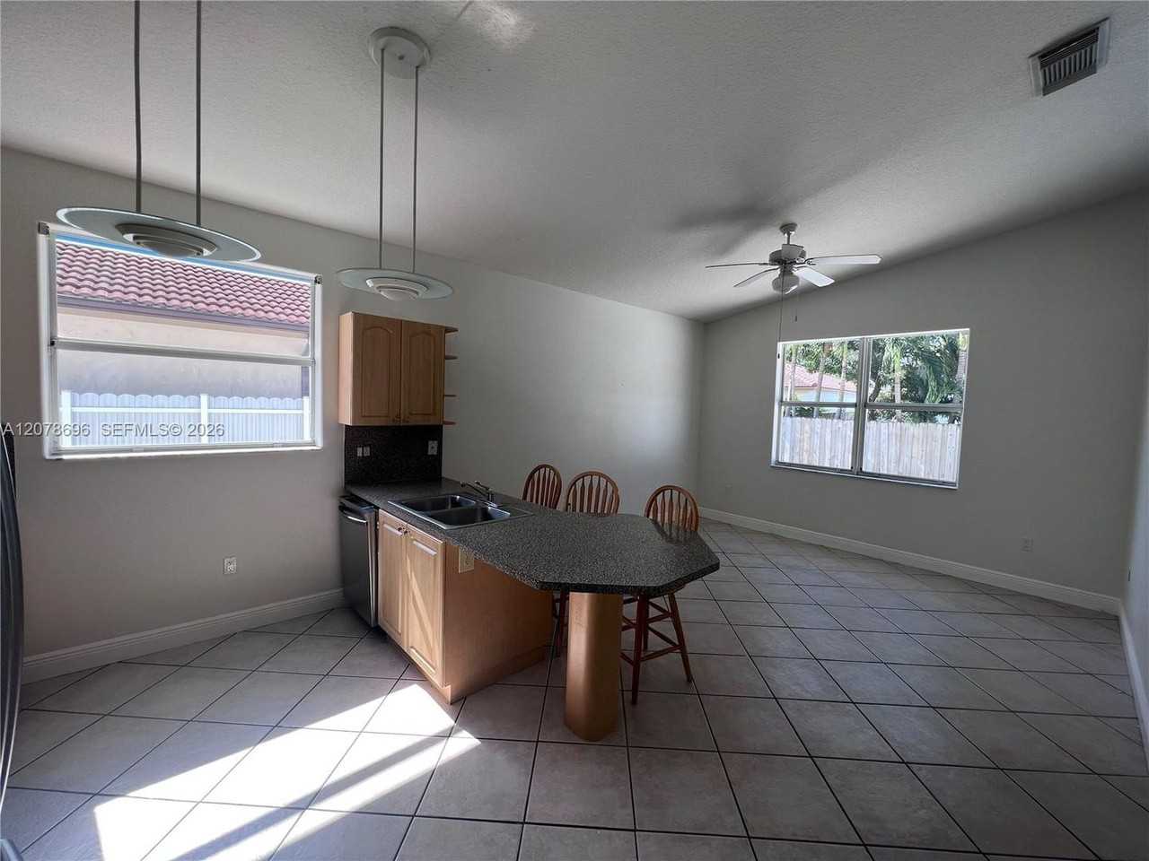 16147 Sw 66th Ter - Photo 2 of 11