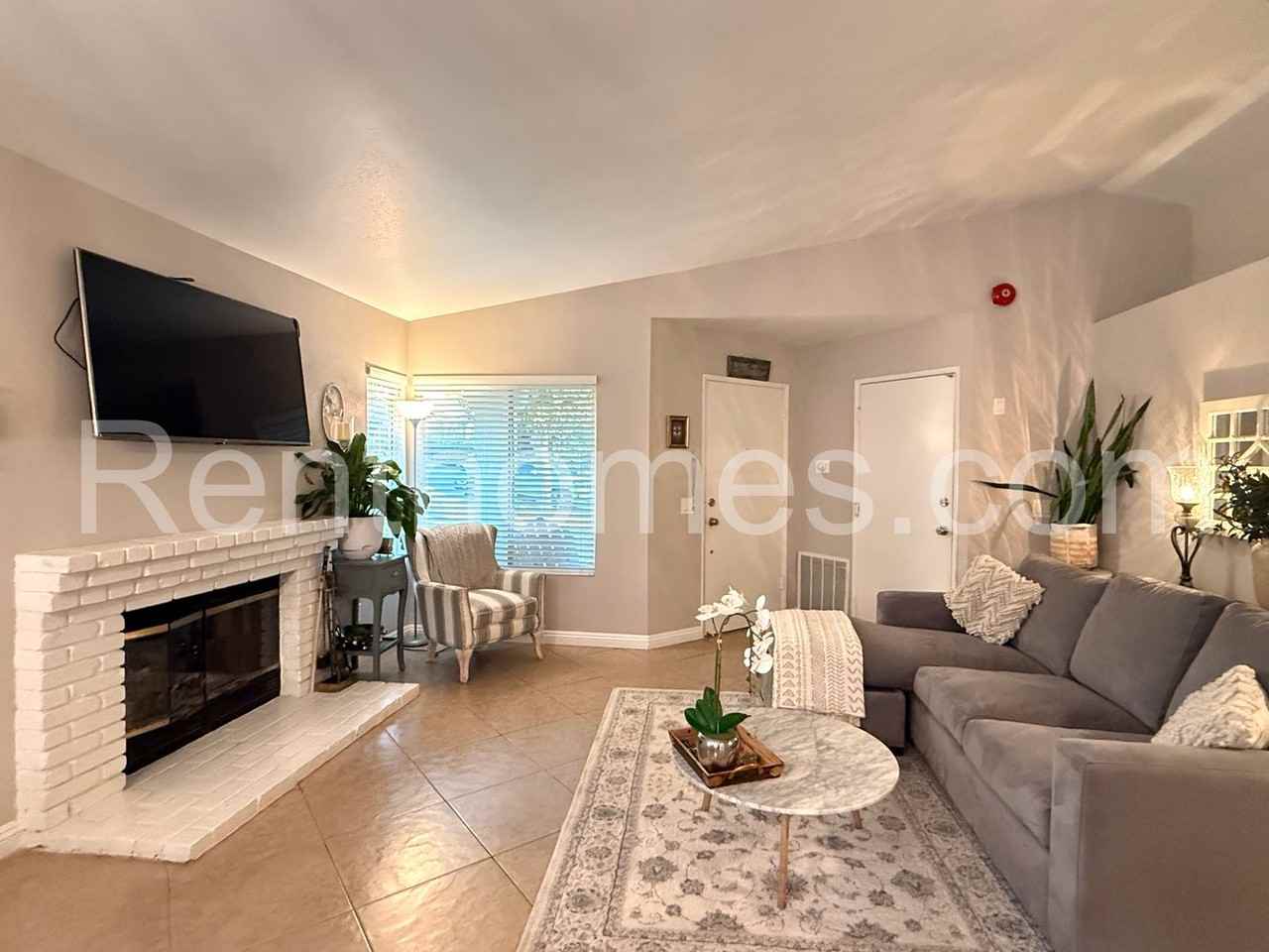 2175 Johnston Rd - Photo 2 of 27