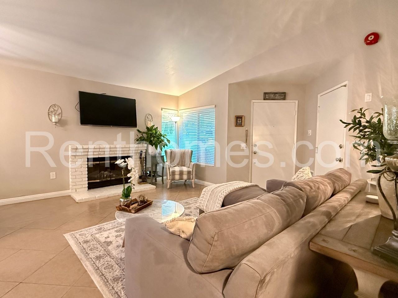 2175 Johnston Rd - Photo 3 of 27