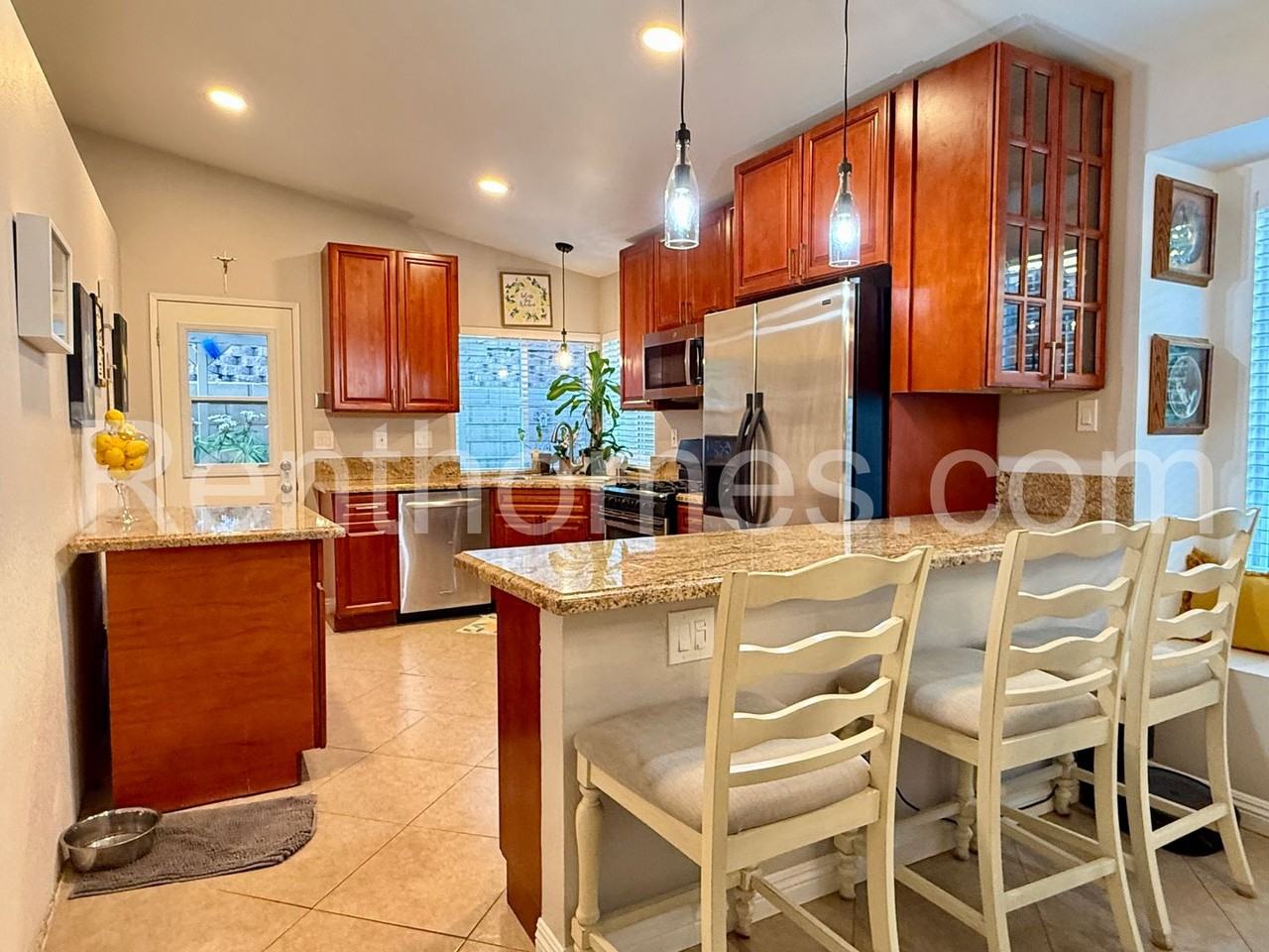 2175 Johnston Rd - Photo 7 of 27