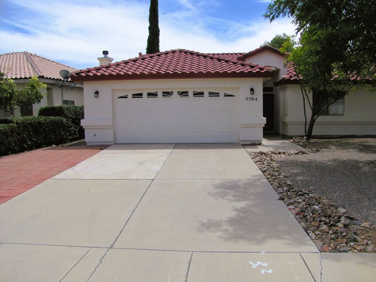 5304 Cedar Springs Dr - Photo 4 of 41