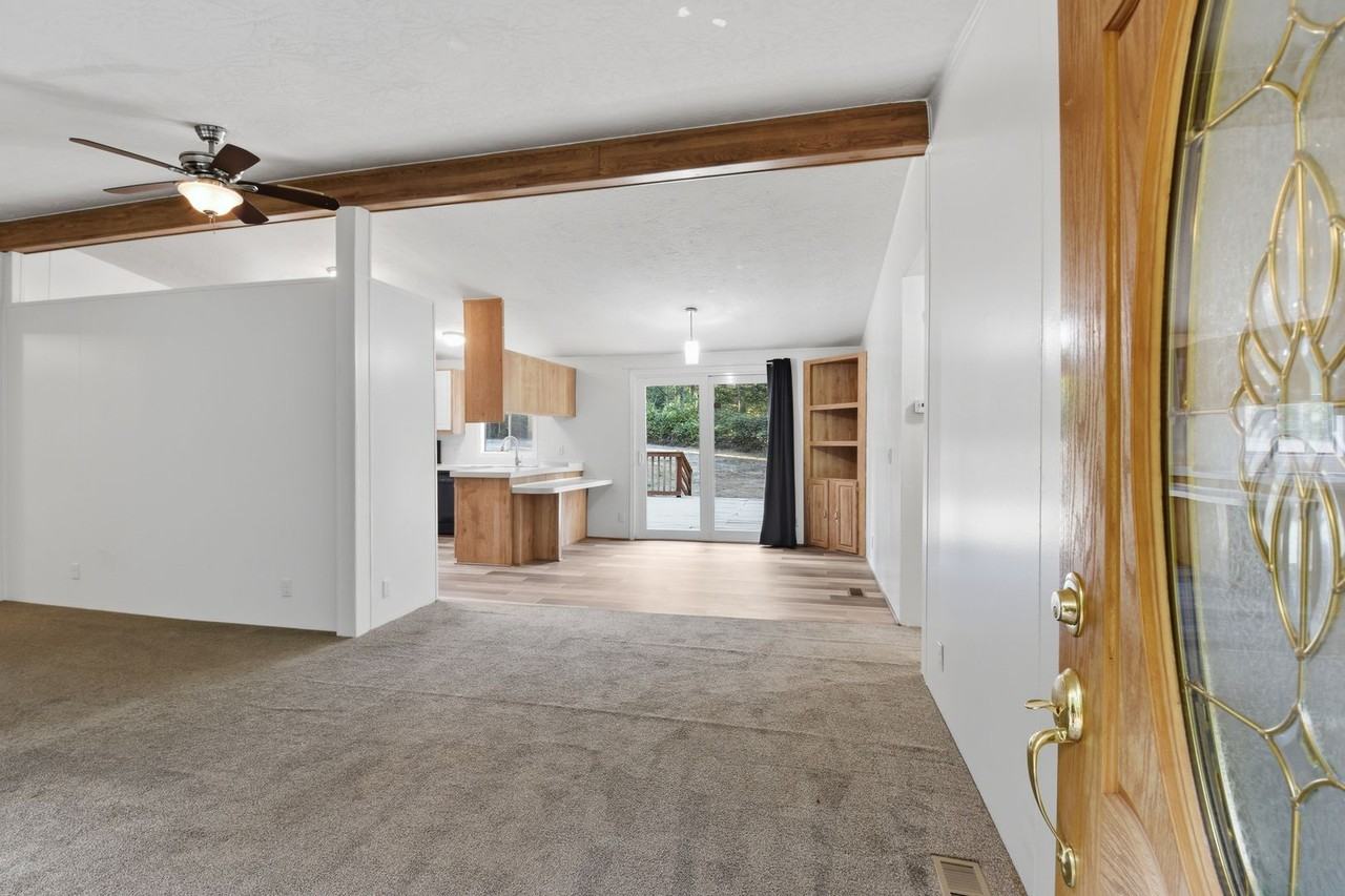 27412 Ne 45th St - Photo 2 of 21