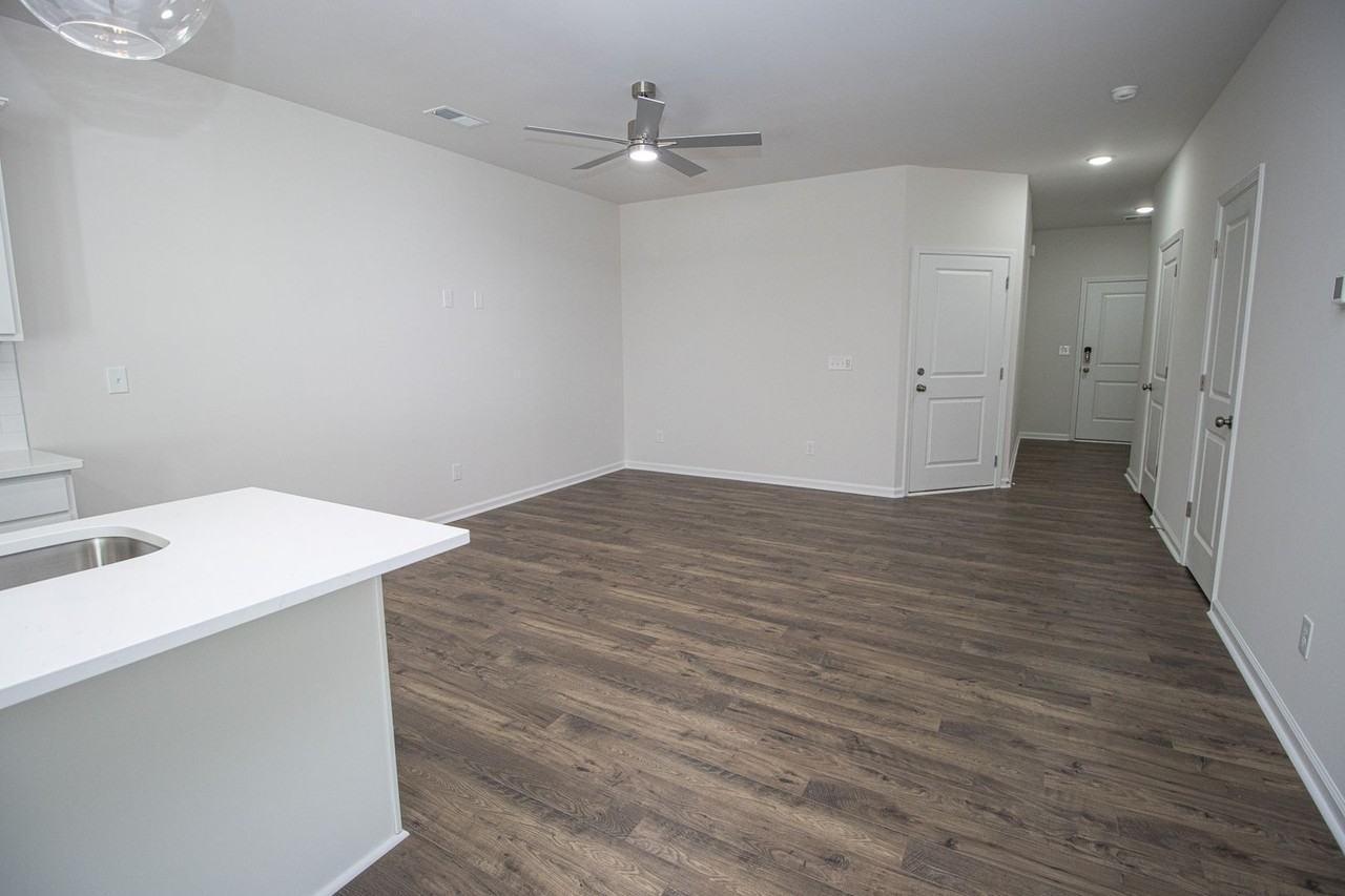 306 Frog Leap Rd - Photo 6 of 33