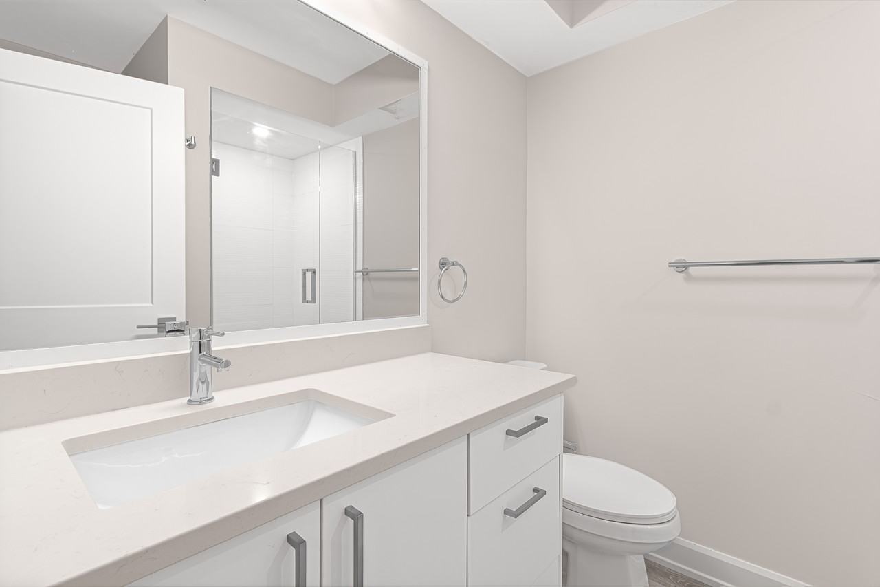 370 Cambridge Street - Photo 5 of 31