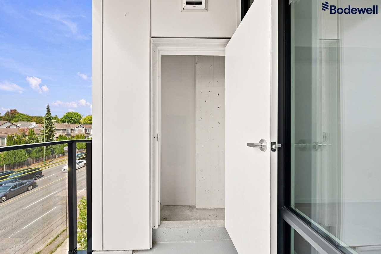 Oakmont - Photo 3 of 18