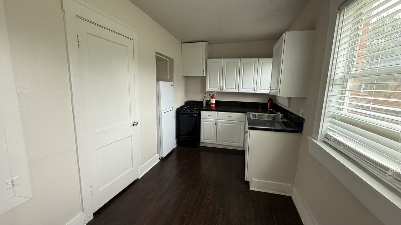 3508 Mosley07 #3508-07 - Photo 5 of 15