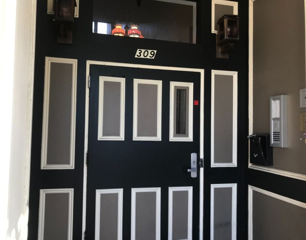 309 E [PRM: Andrew](23) - Photo 3 of 39
