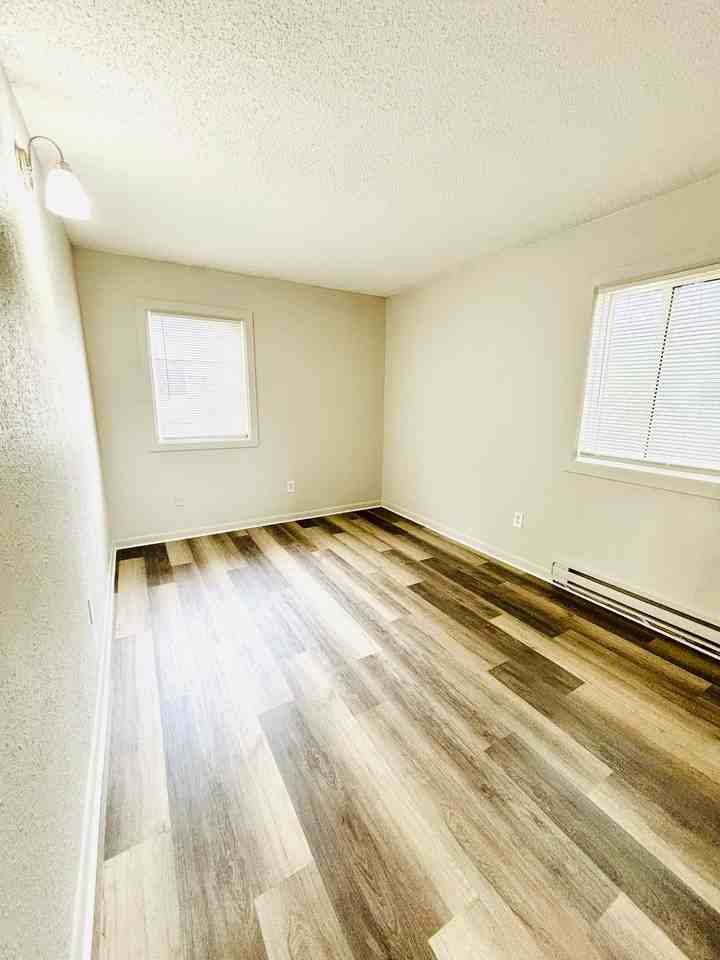 Cedar Crest Apartments - Photo 6 of 14