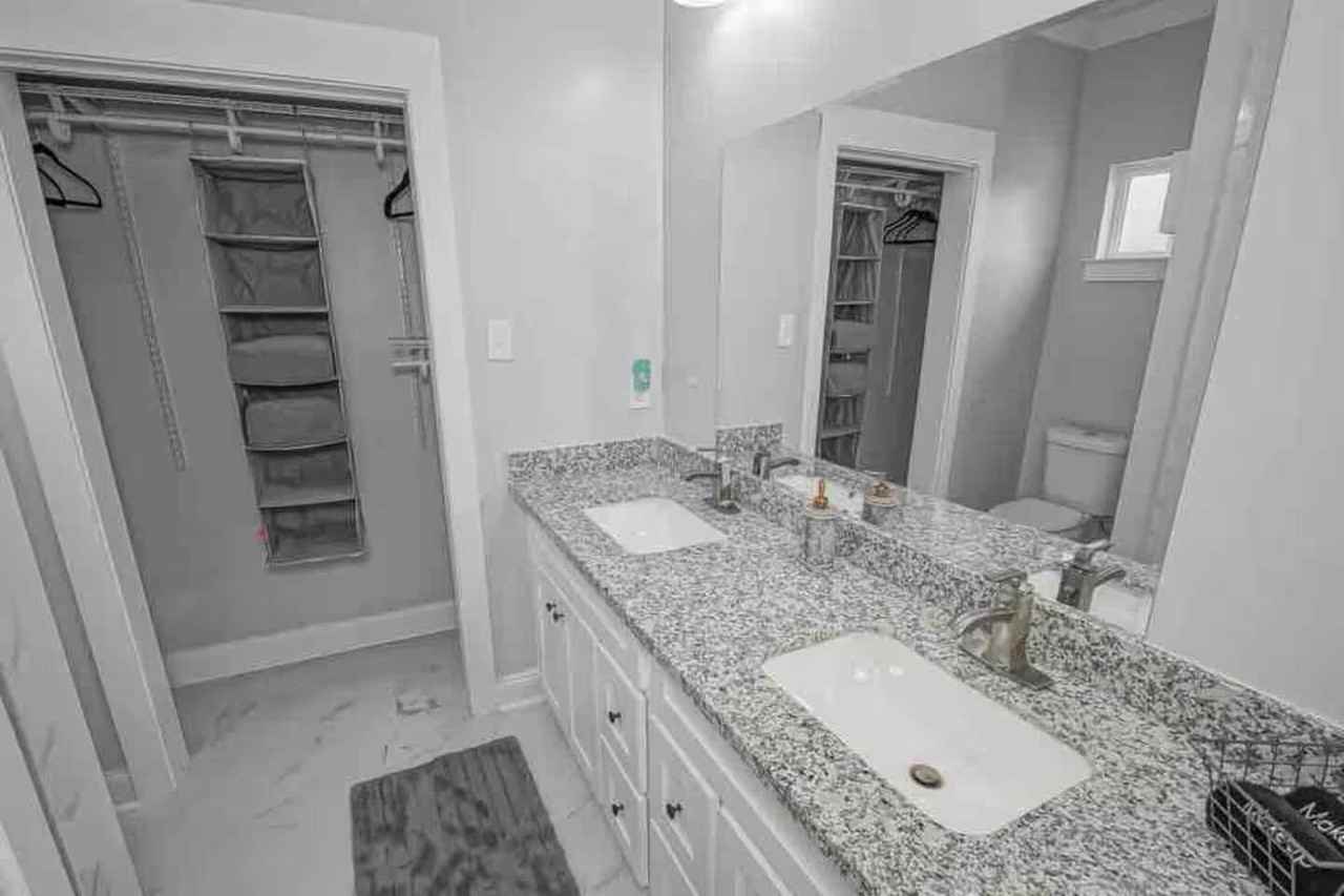 3022 2nd St - Photo 4 of 20