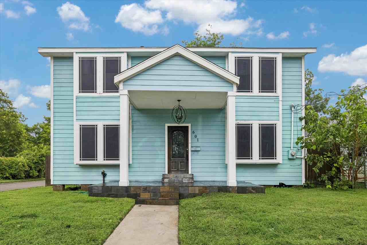 601 W Cleveland St #1 - Photo 2 of 35