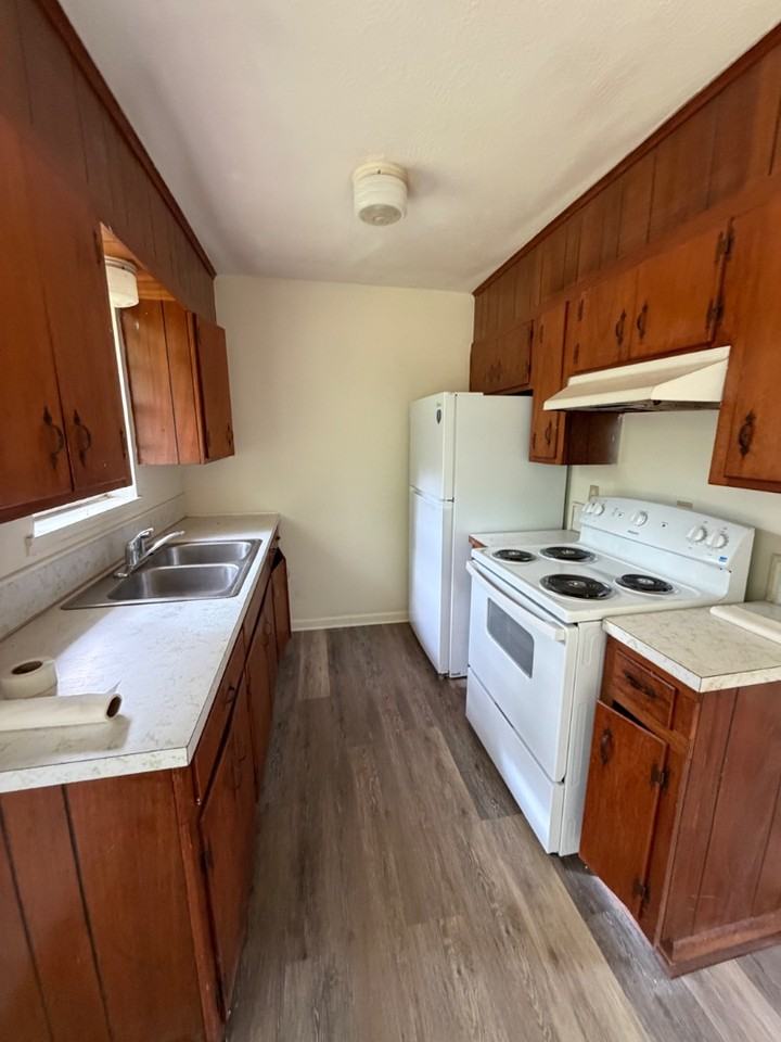 102 Francis St - Photo 5 of 11