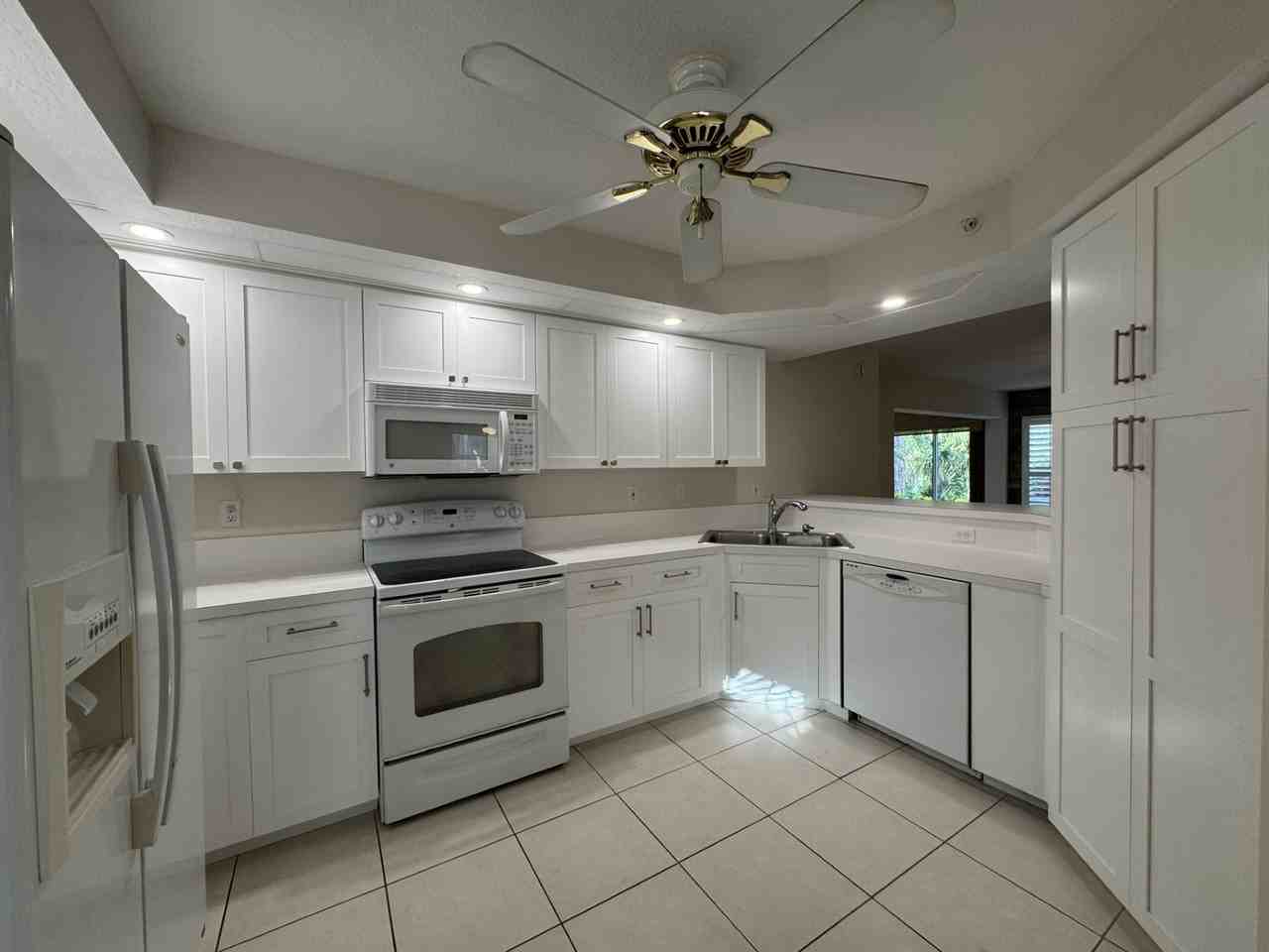 815 Montrose Dr #95KIL - Photo 5 of 31