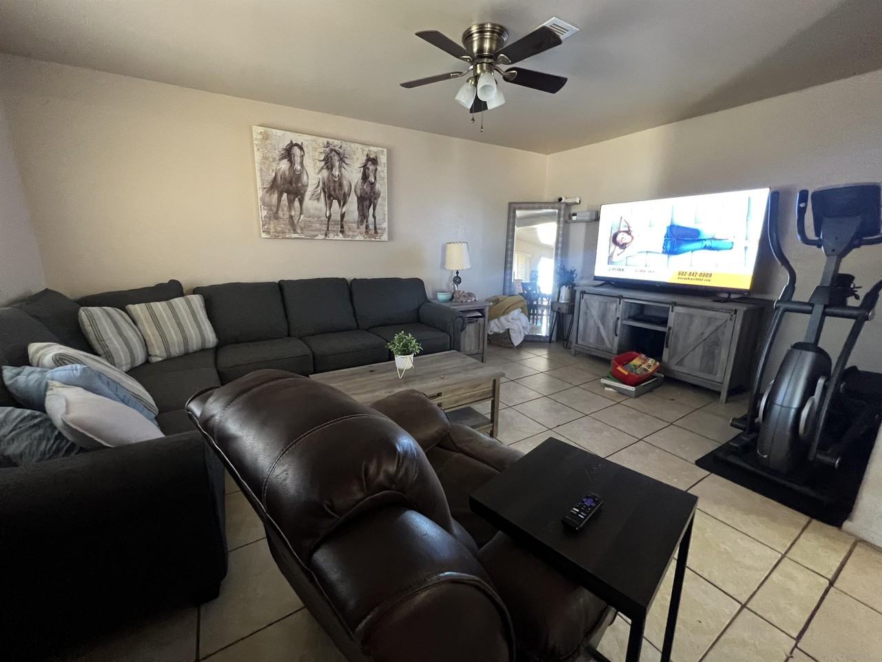 1216 E Erie Ct #1 - Photo 4 of 9