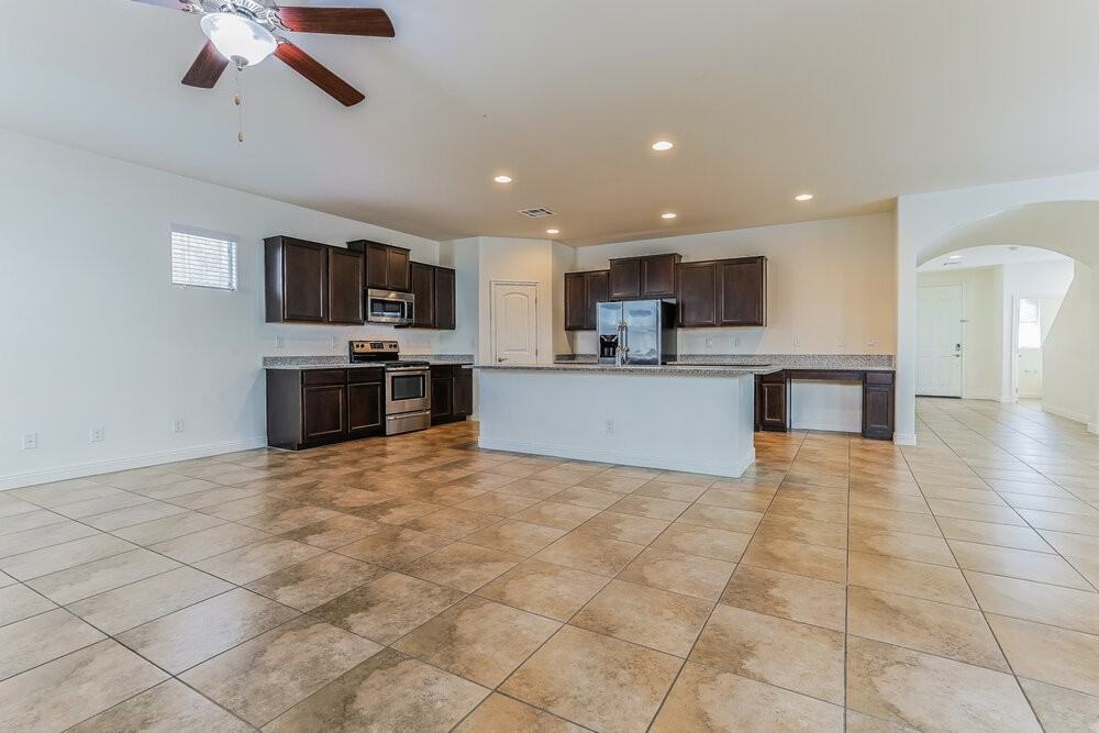 5534 E Jaeger St - Photo 4 of 17