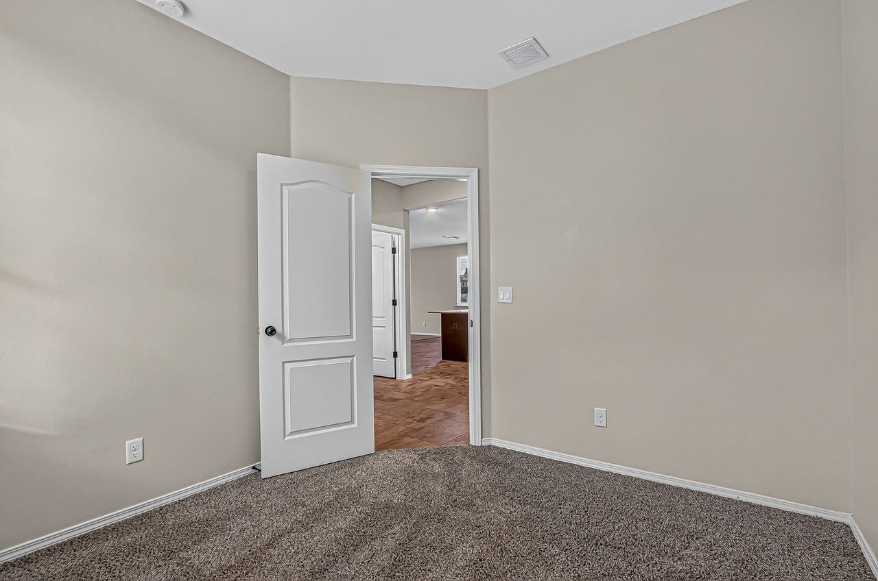 11477 Dawn View Rd #1 - Photo 7 of 30