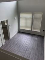featured image of 1650 Ne Market Dr