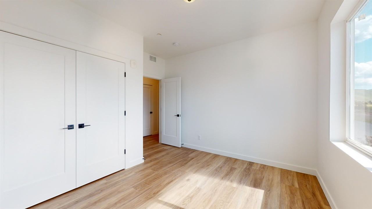 1234 S Sawmill Blvd #207 - Photo 6 of 33