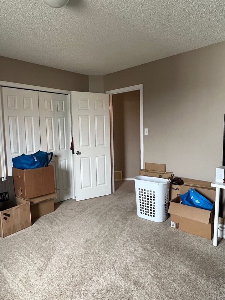6304 Sandin Way Nw - Photo 3 of 9