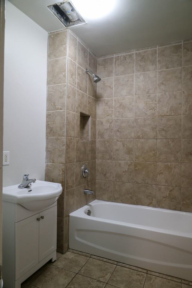 504 Spence St - Photo 6 of 14