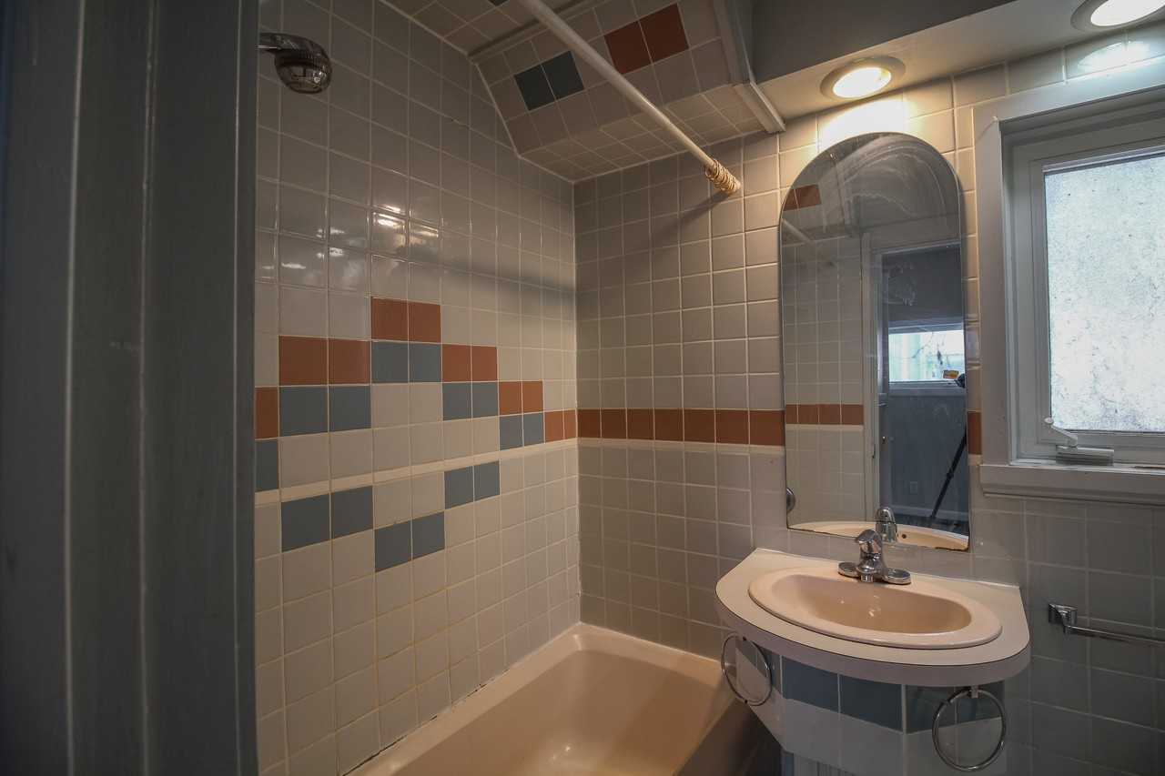 102 Scott St - Photo 6 of 6