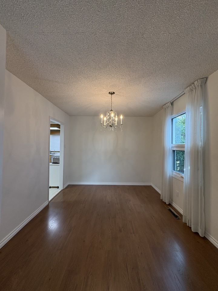 376 Wales Ave - Photo 6 of 21
