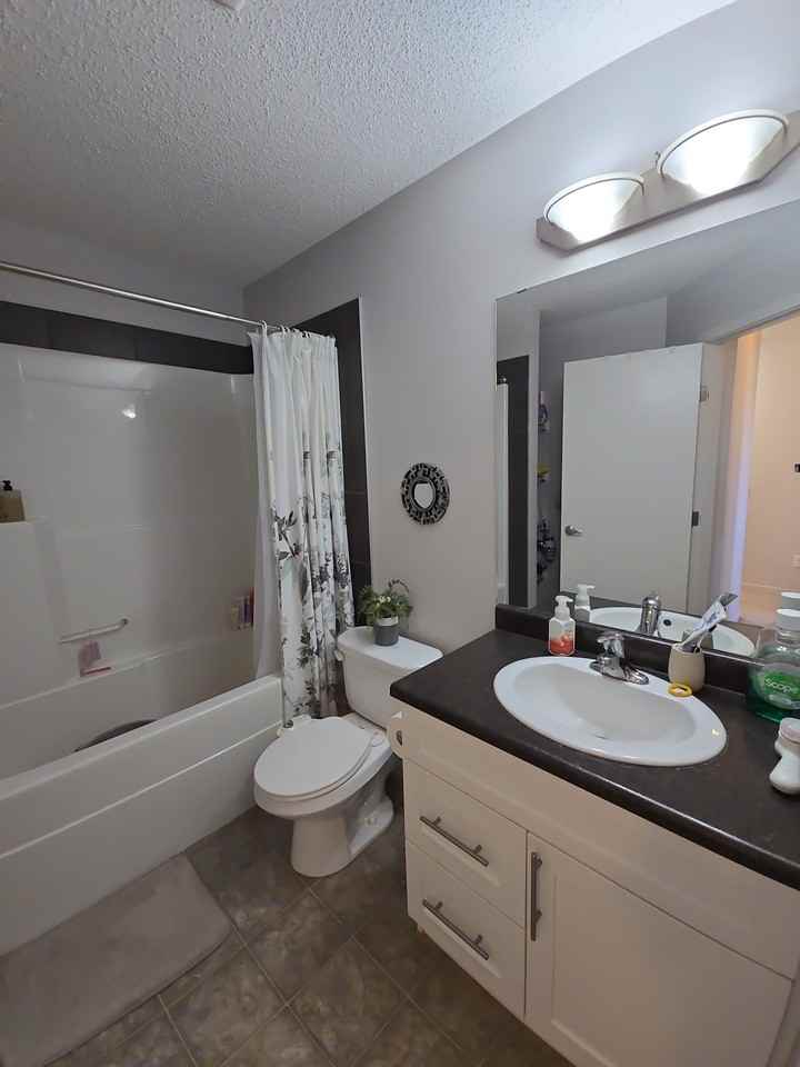 2622 16 St Nw - Photo 5 of 16
