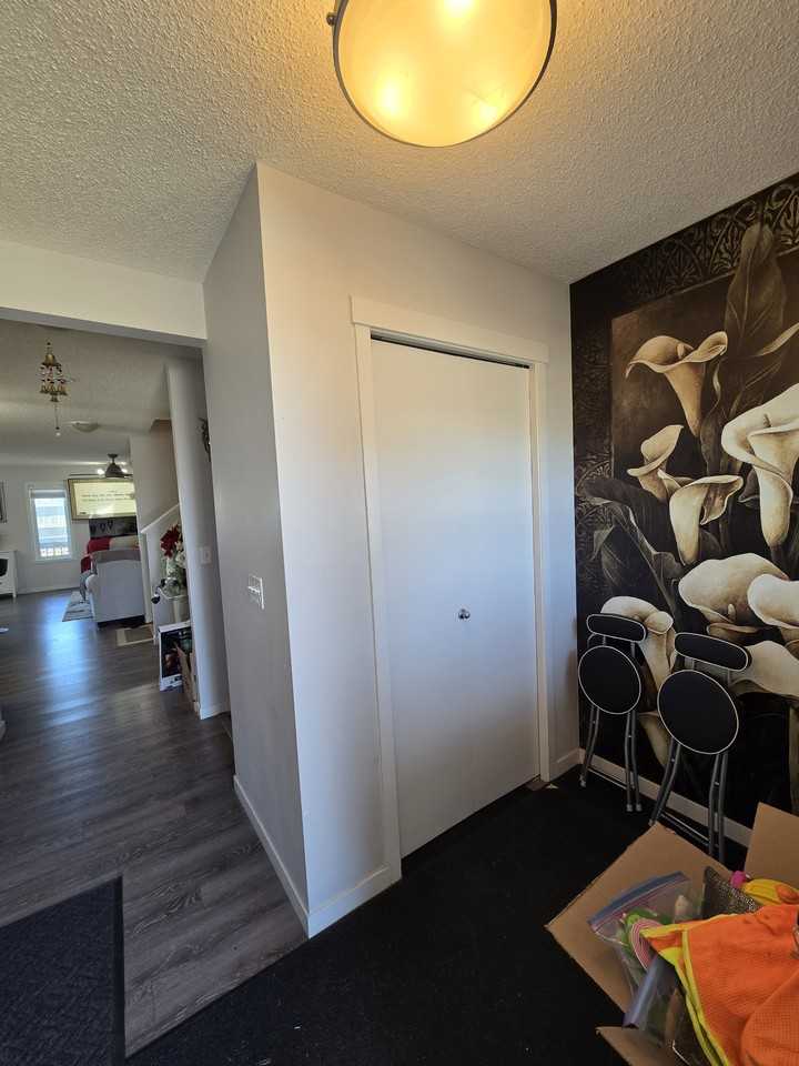 2622 16 St Nw - Photo 7 of 16