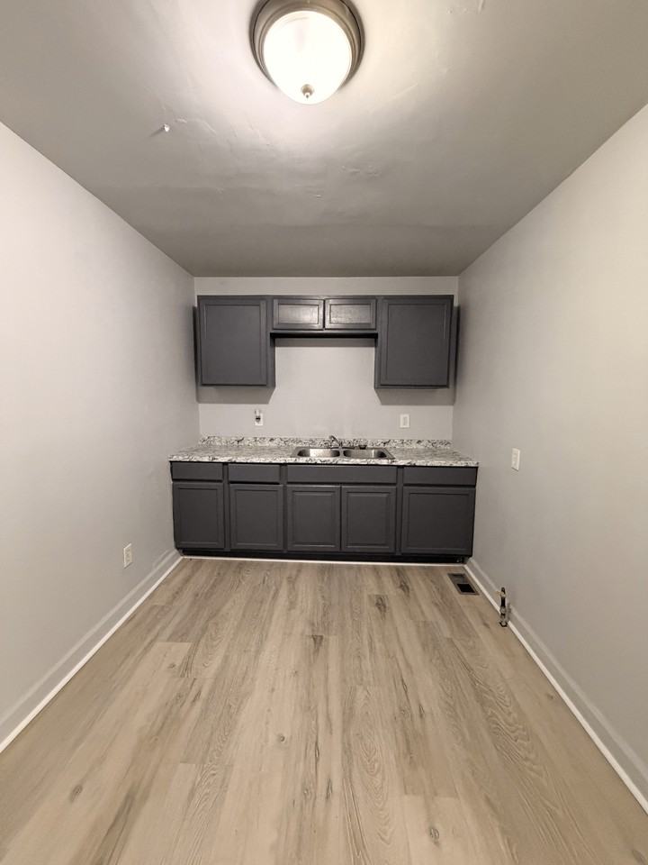 19436 Caldwell St #1 - Photo 4 of 11
