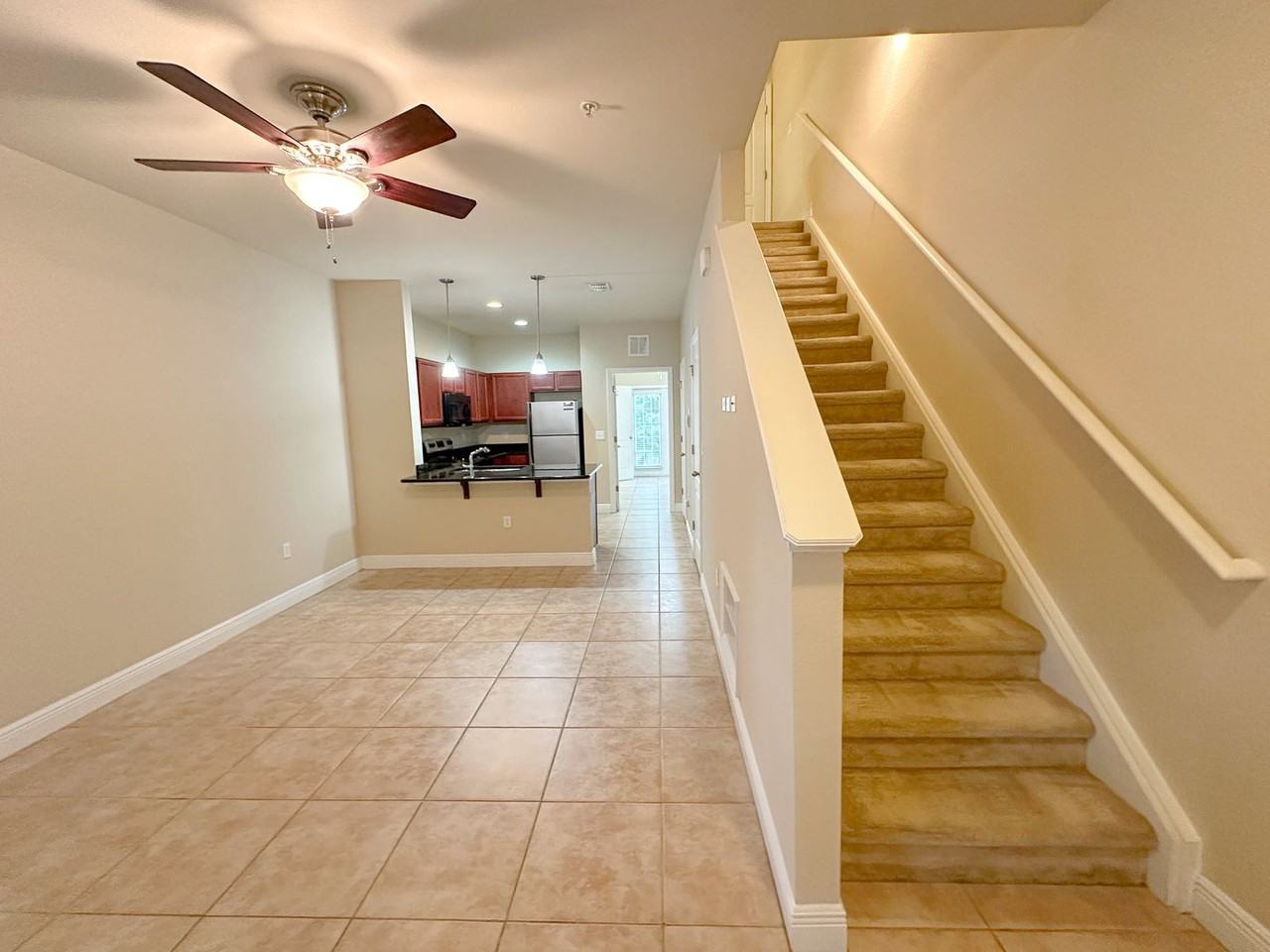 2942 Sw 35th Pl #33 - Photo 4 of 23