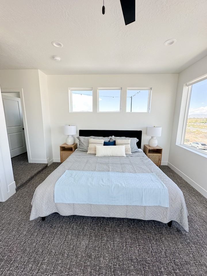 557 W 1810 N #24 - Photo 7 of 41