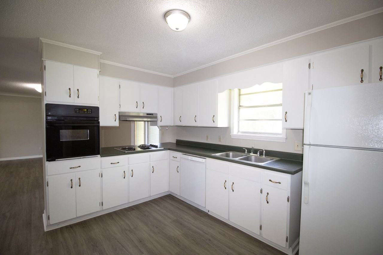 217 Allenwood Dr #1 - Photo 2 of 12