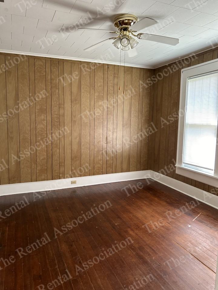 201 S Farmerville St #1 - Photo 6 of 19