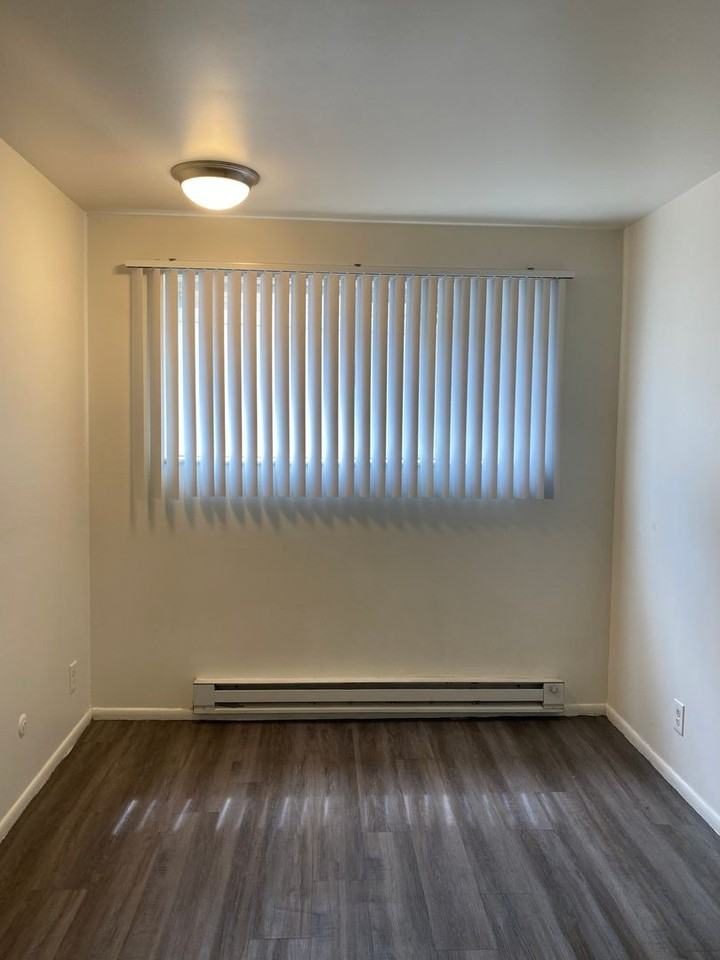 Victoria East Apartments - Photo 4 of 7