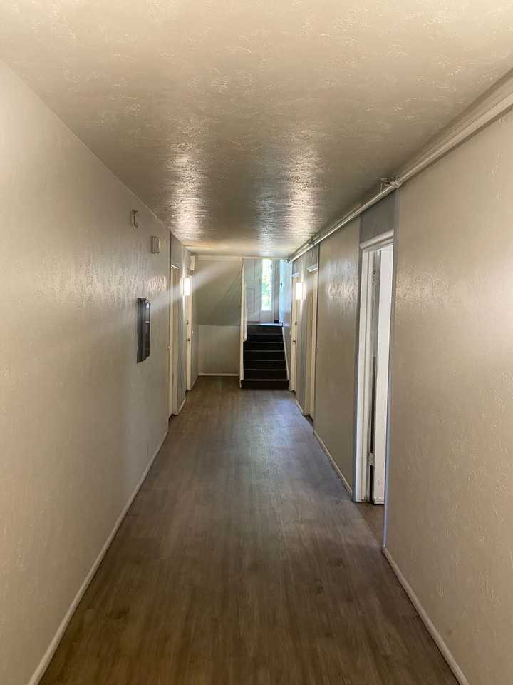 Victoria East Apartments - Photo 6 of 7