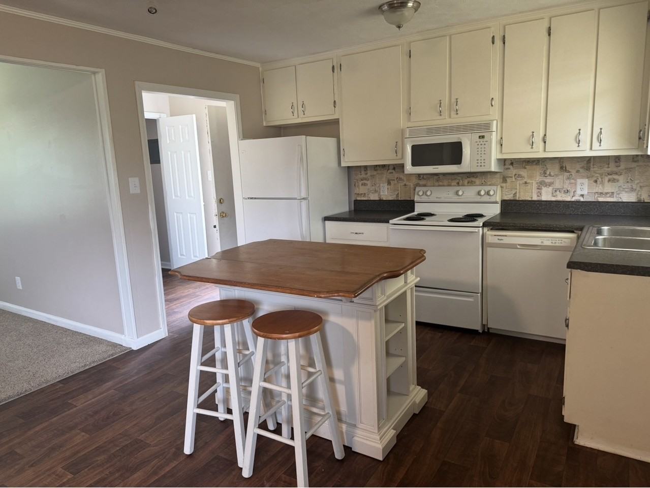204 Magnolia DrivePrattville #36 - Photo 7 of 50