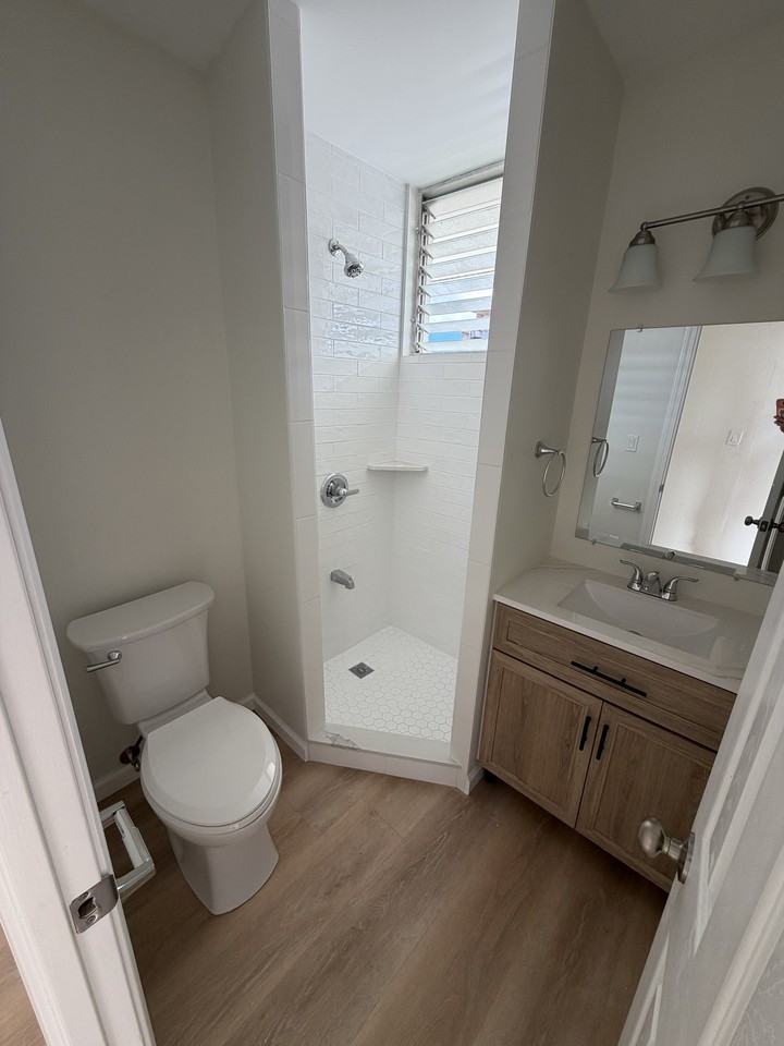 910 Factory St #1 - Photo 5 of 12